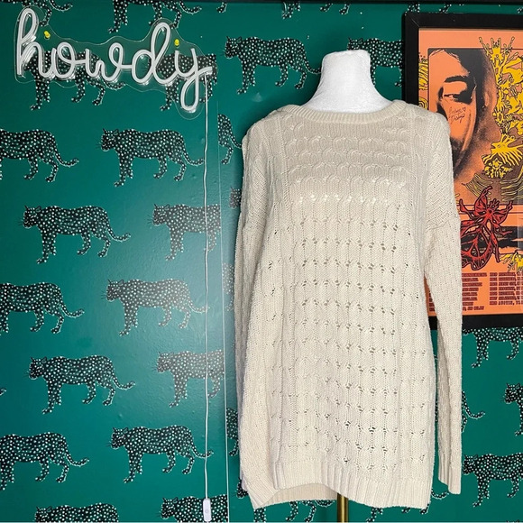Old Navy White Long Sleeve Pullover Cable Knit Cotton Blend Crew Sweater Size S - Picture 1 of 10